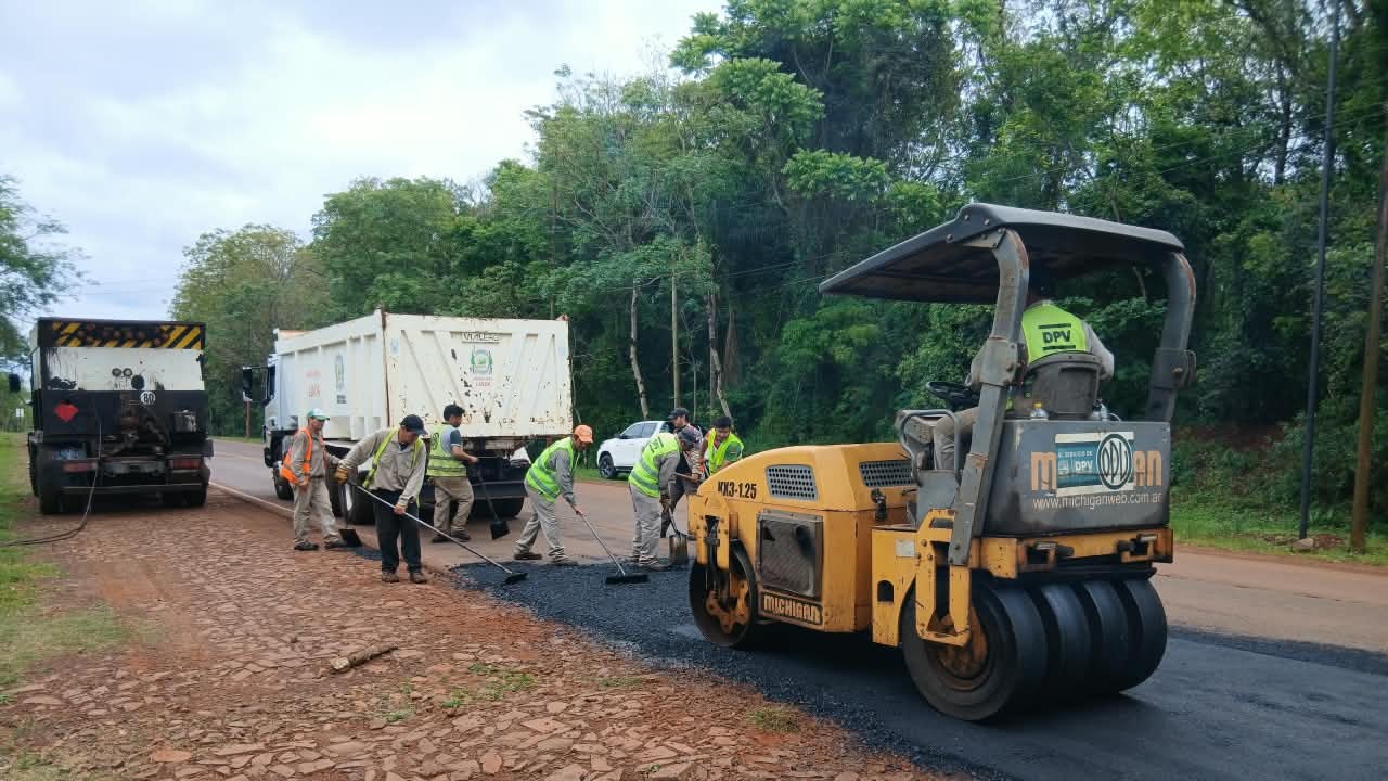 Misiones: Trabajos con asfalto en una semana de alta actividad